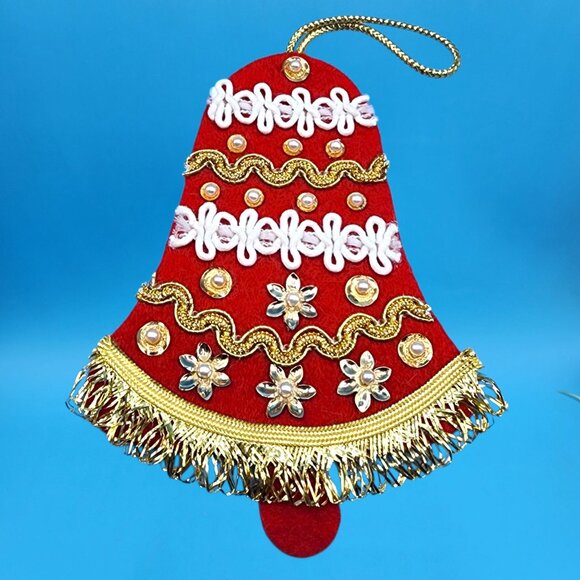 Vintage 1960s Red Felt Christmas Ornaments Beaded Bell Ball Gold Trim Set of 5 - Picture 9 of 12